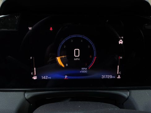 Used 2025 Chevrolet TrailBlazer LT FWD image 35