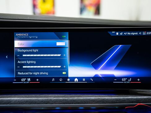 Used 2023 BMW i7 xDrive60 w/ Executive Package 2 AWD/4WD image 80