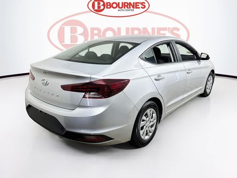 Used 2020 Hyundai Elantra SE w/ Cargo Package (C1) FWD image 8