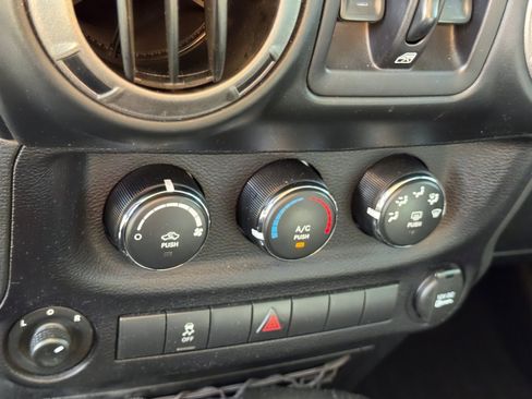 Used 2016 Jeep Wrangler Unlimited Sport w/ Quick Order Package 23S image 26