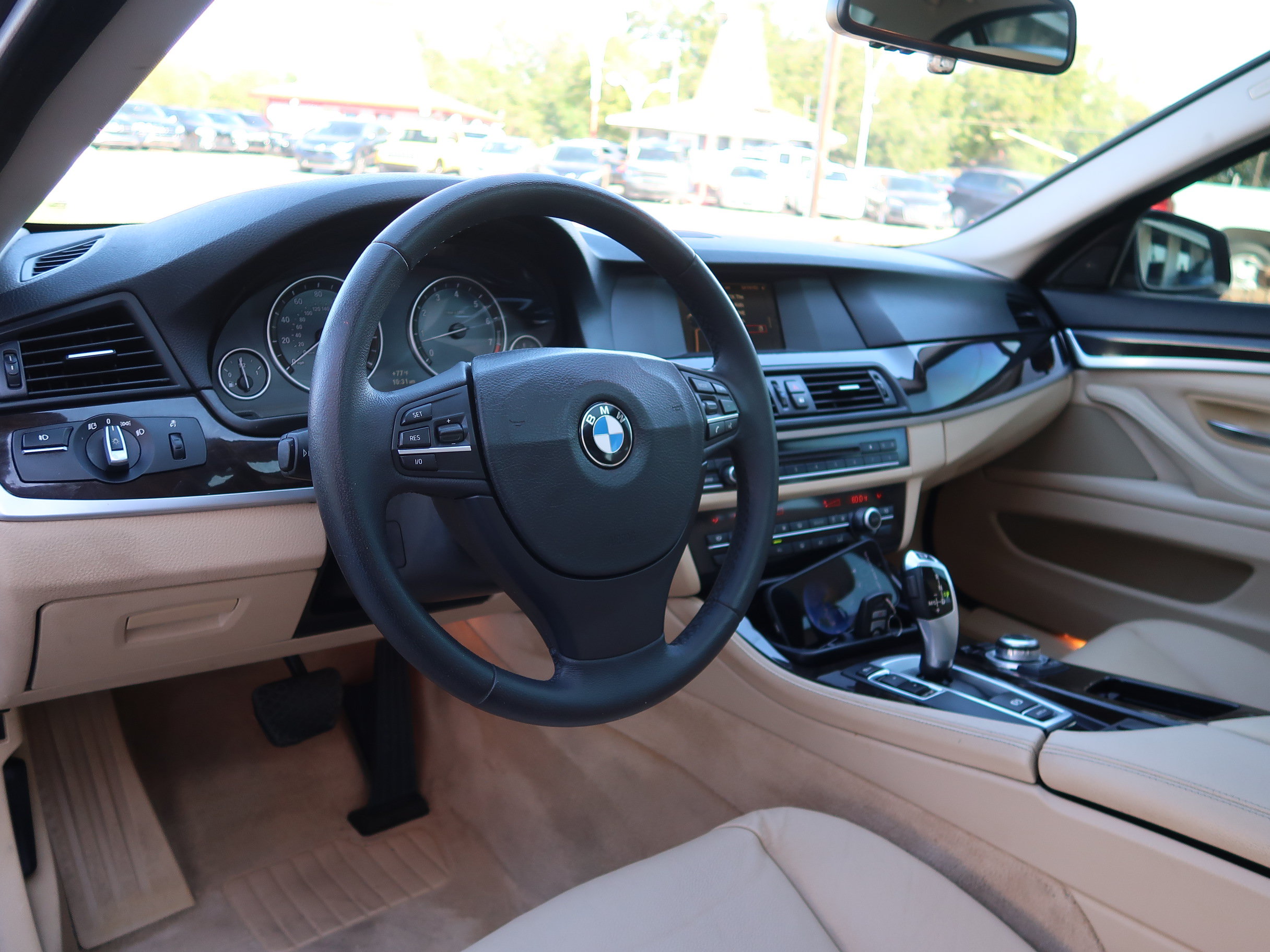 Used 2013 BMW 528i Sedan RWD image 13