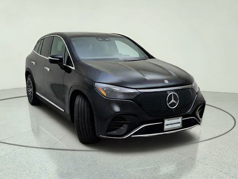 Certified 2023 Mercedes-Benz EQE 500 4MATIC SUV image 4