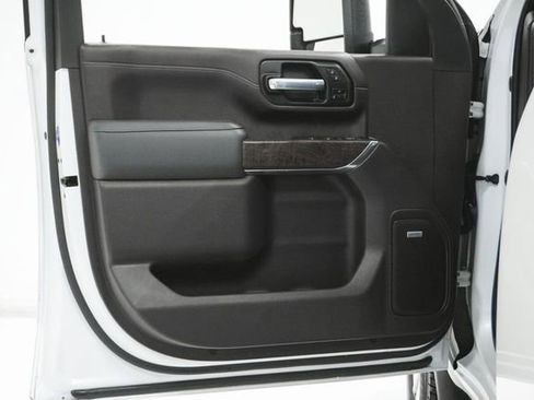 Used 2021 GMC Sierra 2500 Denali w/ Denali Ultimate Package image 16