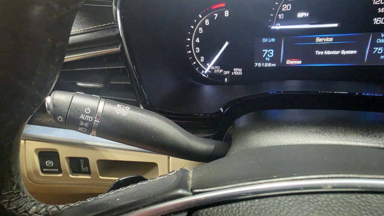 Used 2018 Cadillac XT5 AWD image 26