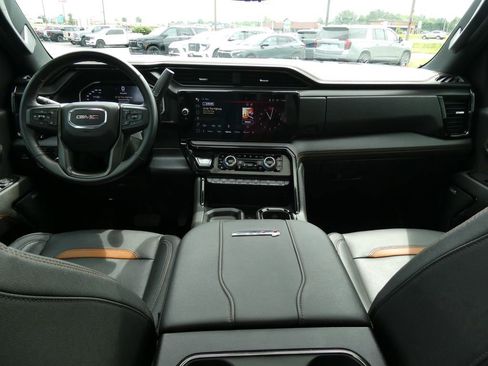 Used 2024 GMC Sierra 2500 AT4 w/ AT4 Premium Plus Package AWD/4WD image 22