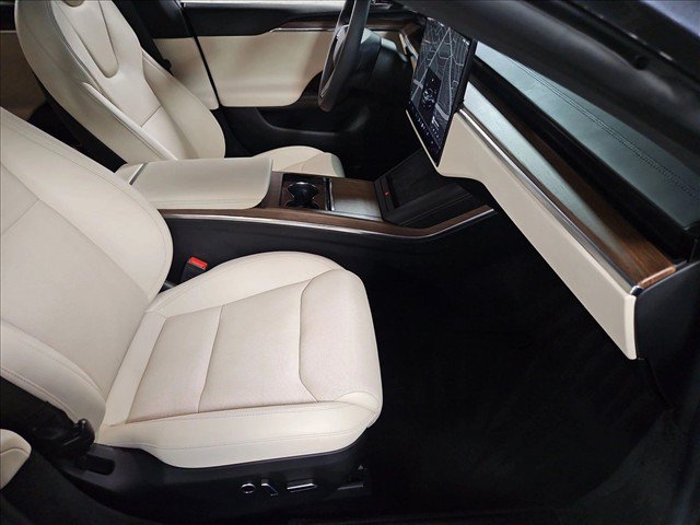 Used 2022 Tesla Model S AWD/4WD image 22