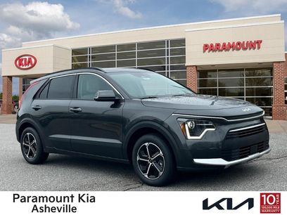 New 2025 Kia Niro EX