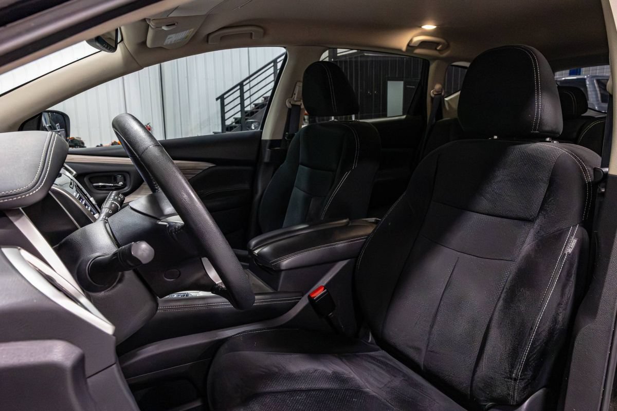 Used 2018 Nissan Murano SV FWD image 12