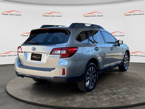 Used 2015 Subaru Outback 2.5i Limited AWD/4WD image 10