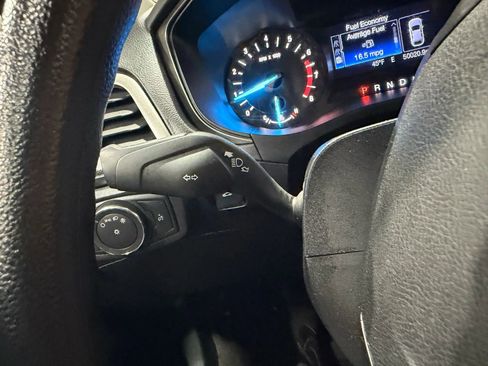 Used 2017 Ford Fusion SE image 18