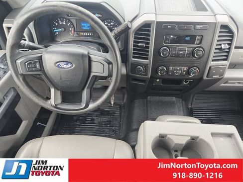 Used 2019 Ford F250 XL w/ Power Equipment Group AWD/4WD image 28
