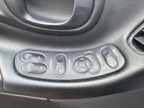 Used 2004 Chevrolet Corvette Coupe w/ Preferred Equipment Group image 20