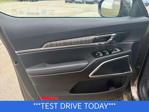 Certified 2024 Kia Telluride SX Prestige image 10