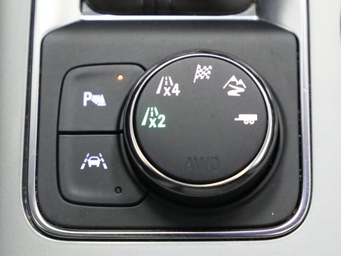 Certified 2022 Chevrolet Blazer LT w/ Sound & Technology Package image 12