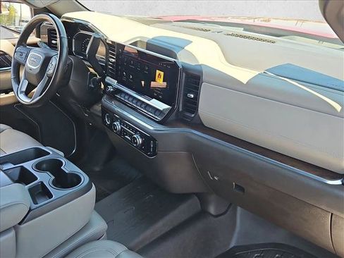 Used 2023 GMC Sierra 1500 SLT AWD/4WD image 28