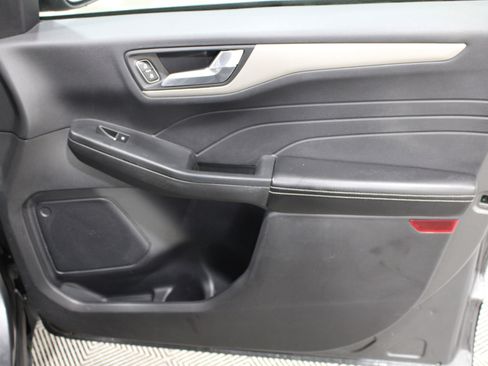 Used 2022 Ford Escape SEL w/ Technology Package image 28