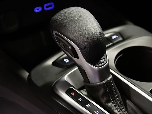 Used 2024 Chevrolet Trax LS w/ LS Convenience Package image 21