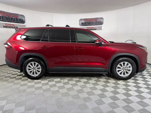Used 2025 Toyota Grand Highlander AWD Hybrid image 3