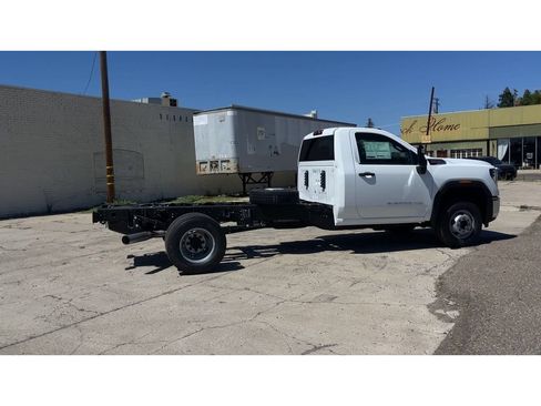 New 2026 GMC Sierra 3500 Pro w/ Convenience Package RWD image 3