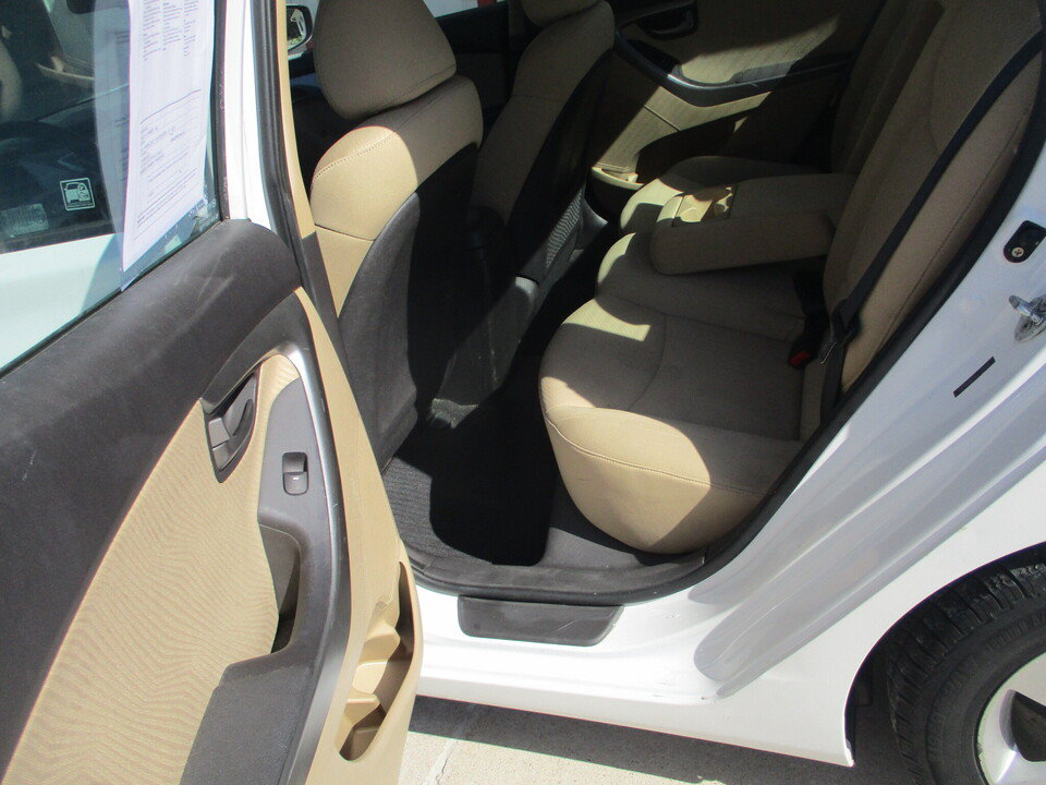 Used 2011 Hyundai Elantra GLS w/ Preferred Equipment Pkg 3 FWD image 8