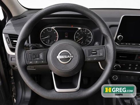 Used 2023 Nissan Rogue S FWD image 11