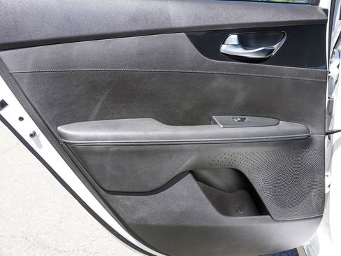 Used 2023 Kia Forte GT-Line w/ GT-Line Premium Package FWD image 23