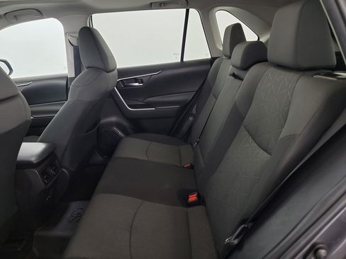 Used 2022 Toyota RAV4 XLE w/ Convenience Package FWD image 12