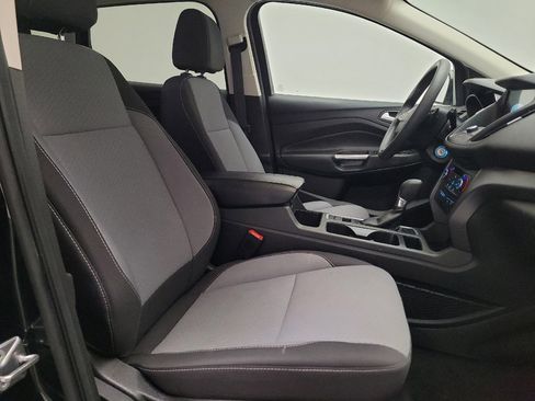 Used 2017 Ford Escape SE w/ Equipment Group 201A FWD image 21