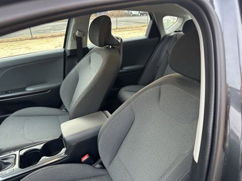 Certified 2025 Kia K4 LXS image 7