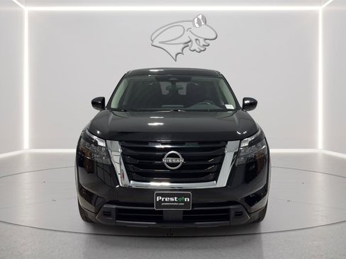 Used 2024 Nissan Pathfinder S w/ Cargo Package AWD/4WD image 9