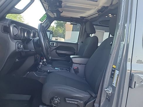 Used 2021 Jeep Gladiator Sport AWD/4WD image 11