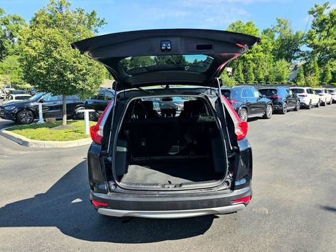 Used 2019 Honda CR-V LX image 10