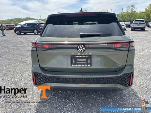 Used 2025 Volkswagen Tiguan SEL R-Line image 4