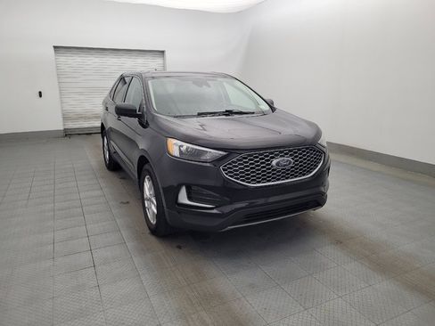 Used 2023 Ford Edge SEL image 14