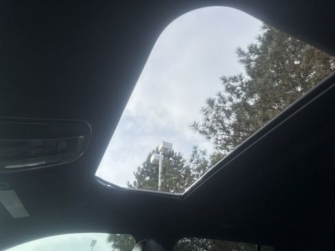 Used 2024 Jeep Grand Cherokee Altitude image 24