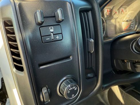 Used 2017 Chevrolet Silverado 2500 W/T w/ WT Fleet Convenience Package image 12