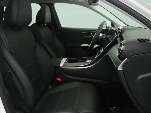 Certified 2023 Mercedes-Benz GLC 300 4MATIC image 28