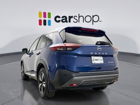 Used 2023 Nissan Rogue SL w/ SL Premium Package image 3