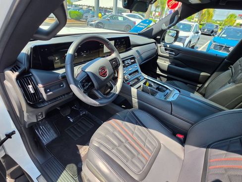 Certified 2026 Nissan Armada PRO-4X AWD/4WD image 21