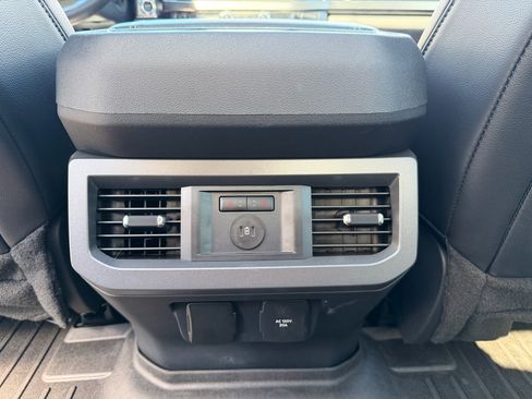 Used 2024 Ford F250 Lariat w/ Lariat Ultimate Package image 30