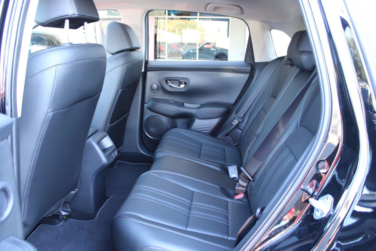 Used 2026 Honda HR-V EX-L image 18