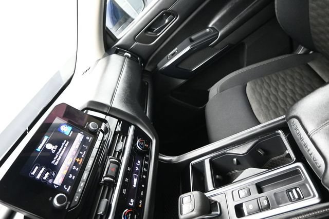 Used 2024 Nissan Pathfinder SV FWD image 20