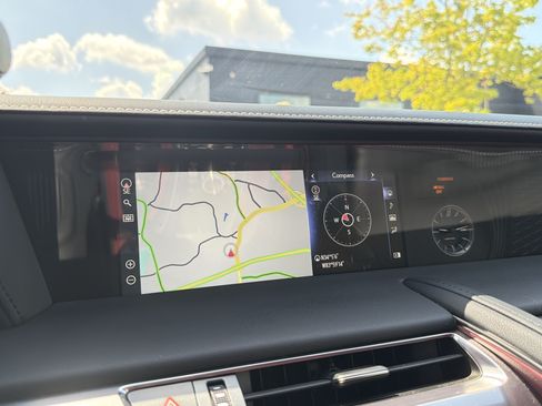 Used 2021 Lexus LC 500 Convertible w/ Touring Package RWD image 34