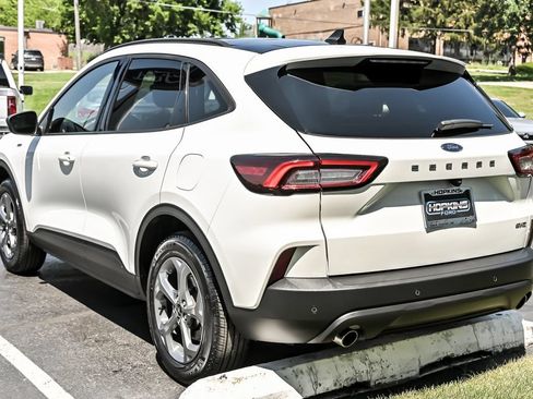 Used 2025 Ford Escape ST-Line w/ Tech Pack #1 AWD/4WD image 6