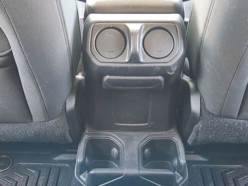 Used 2019 Jeep Wrangler Unlimited Sport AWD/4WD image 20