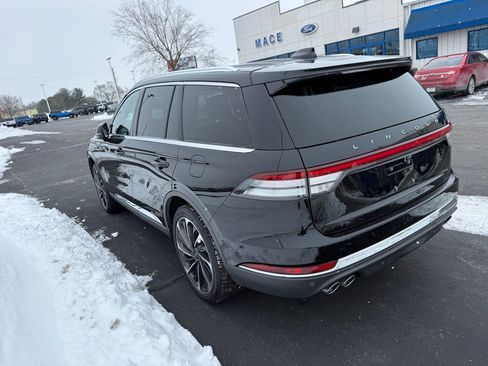 Used 2025 Lincoln Aviator Reserve w/ Equipment Group 201A image 4