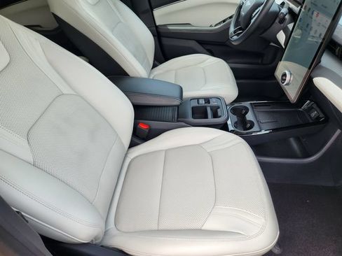 Used 2025 Ford Mustang Mach-E Premium RWD image 13