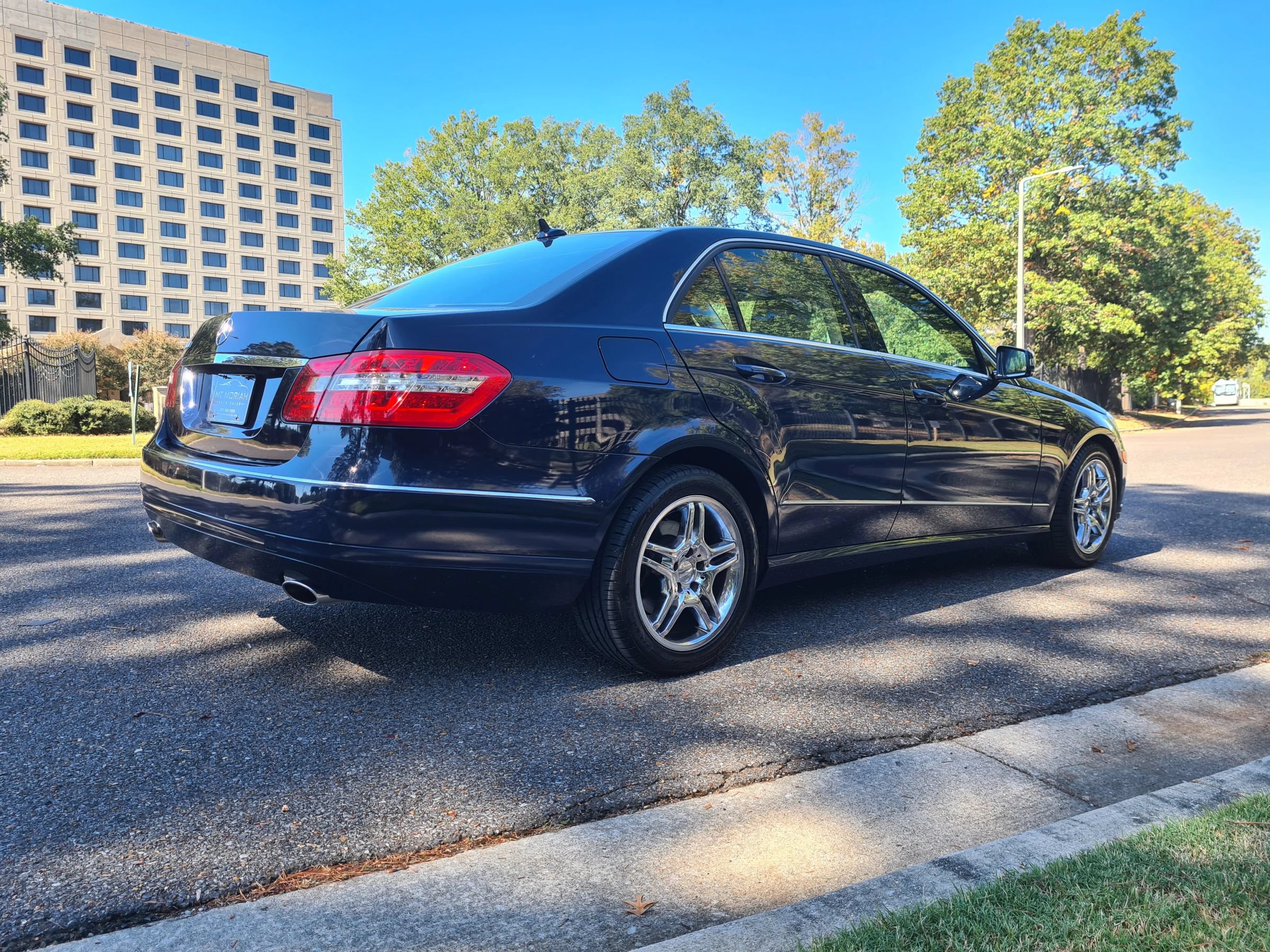 Used 2013 Mercedes-Benz E 350 Sedan image 5
