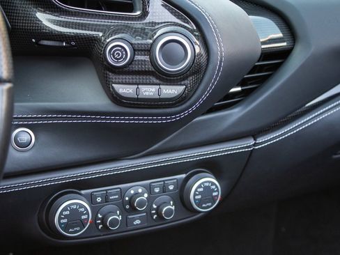 Used 2019 Ferrari 488 Spider Base image 21