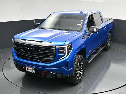 Used 2023 GMC Sierra 1500 AT4 w/ AT4 Premium Package AWD/4WD image 55